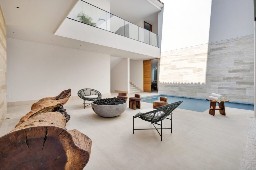 FIRE PIT
